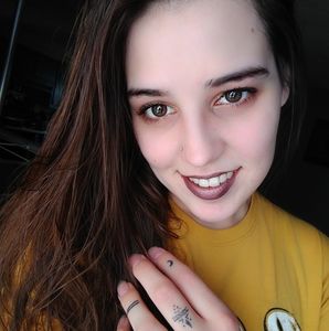 Meet your Posher, Lexi